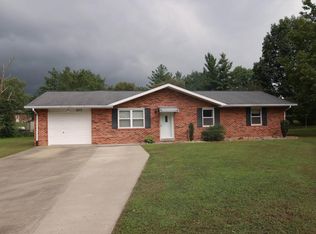 103 Pine Meadow Ct, Jasper, IN 47546