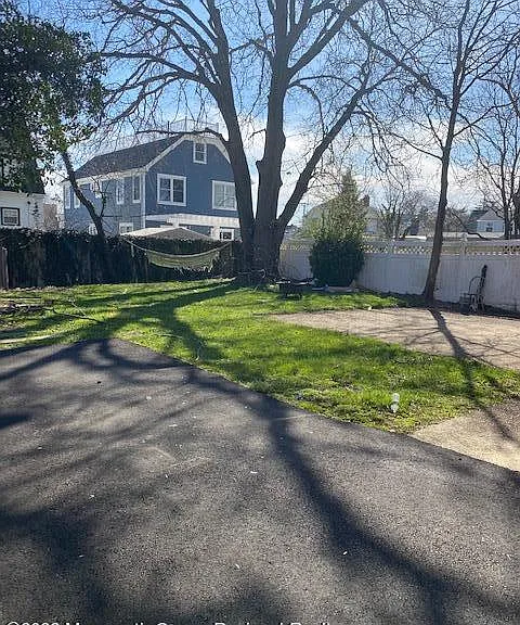 9 Howland Ave #1 — Photo 2