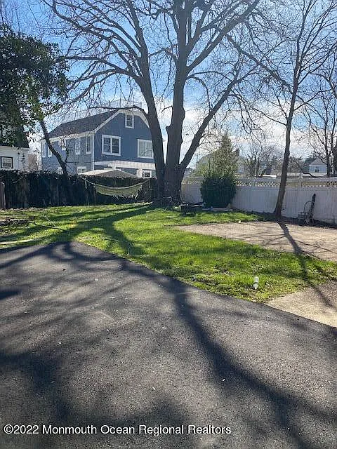 Building Photo - 9 Howland Ave #1