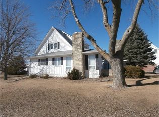 3601 Lafayette Rd, Center point, IA 52213