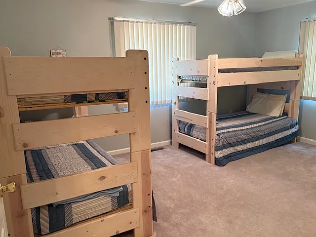 51 Newport Dr — Photo 10