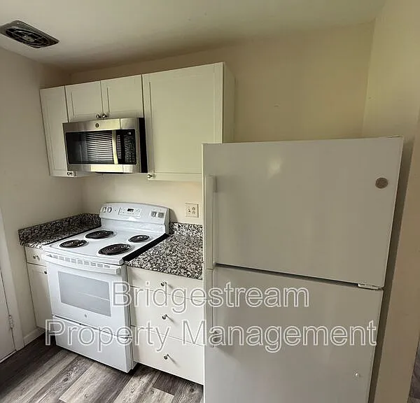 4352 Sunray Rd #A — Photo 13