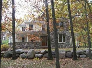 8441 Cedar Hills Dr, Dexter, MI