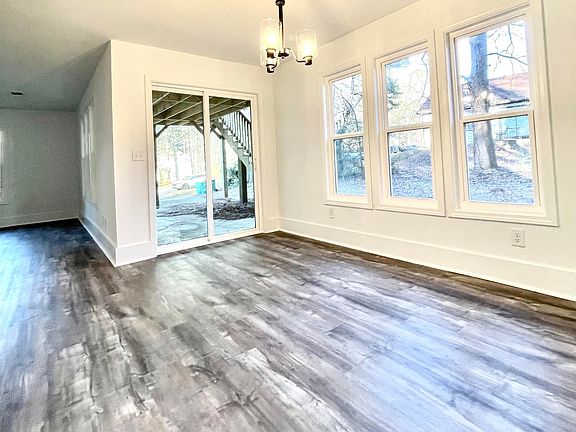5th image of 4013 Hawthorne Ave SE #2