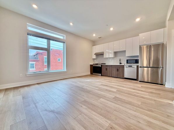 722 W Thompson St #301