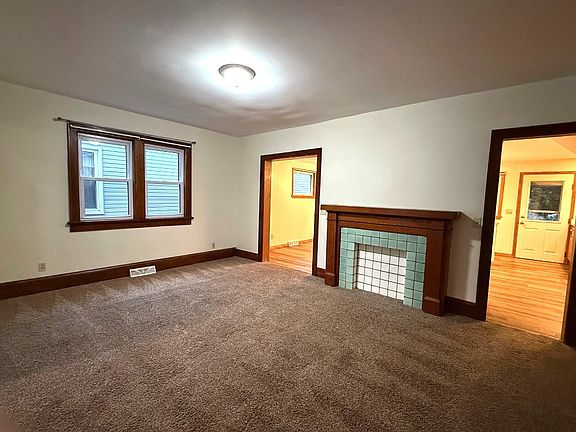 4th image of 1130 W 25th St