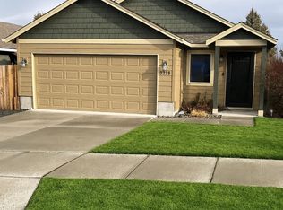 3218 NE Spring Creek Pl, Bend, OR 97701