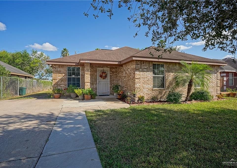 1st image of 204 Muneca Dr