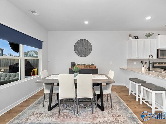 4th image of 7209 Berrywood Ct NW