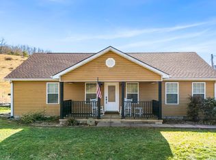 472 Duck Creek Rd, West Liberty, KY 41472