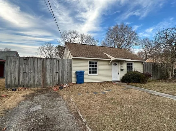 1856 Plane Cir, Virginia Beach, VA 23454