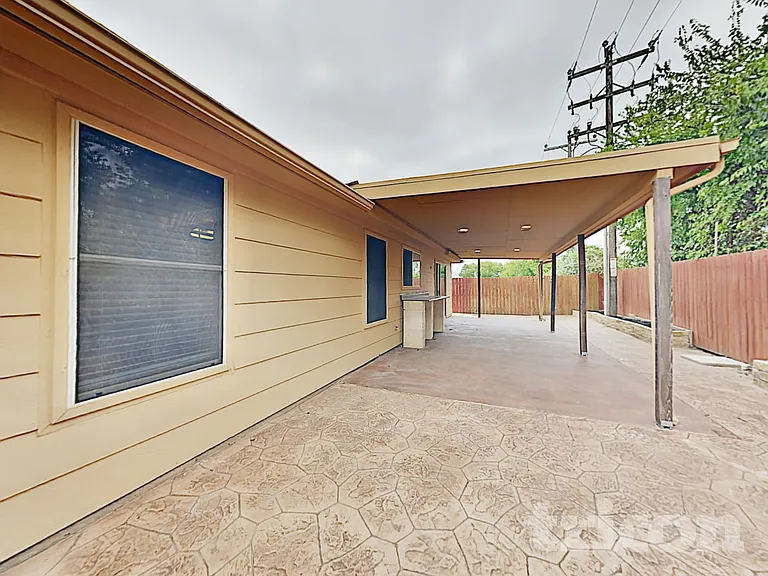 4000 Sapphire Ln — Photo 17