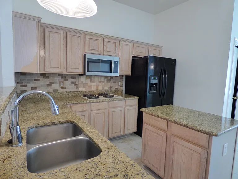 3904 Valez Dr — Photo 21