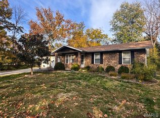 308 Forest Run Dr, Eureka, MO 63025
