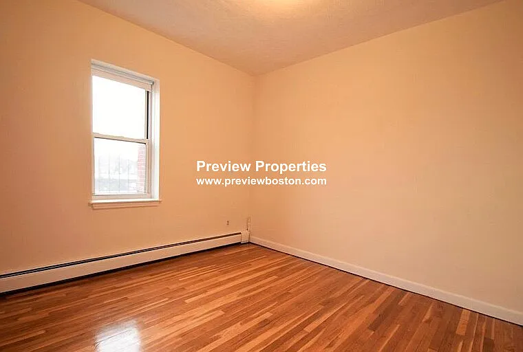 1 bed, 1.0 bath, $2,000 — Photo 2