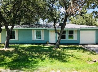 103 Ivy Ln, Rockport, TX 78382