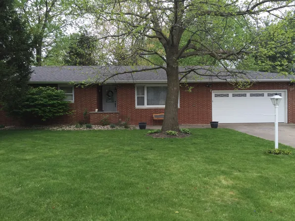 421 N Van Dongen, Cerro Gordo, IL 61818