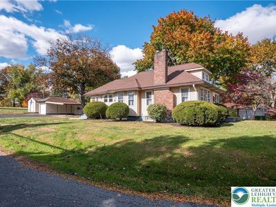 2730 Farmersville Rd, Bethlehem, PA, 18020