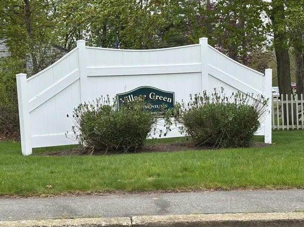 17 Heather Ln Unit 17, Bridgewater, MA 02324