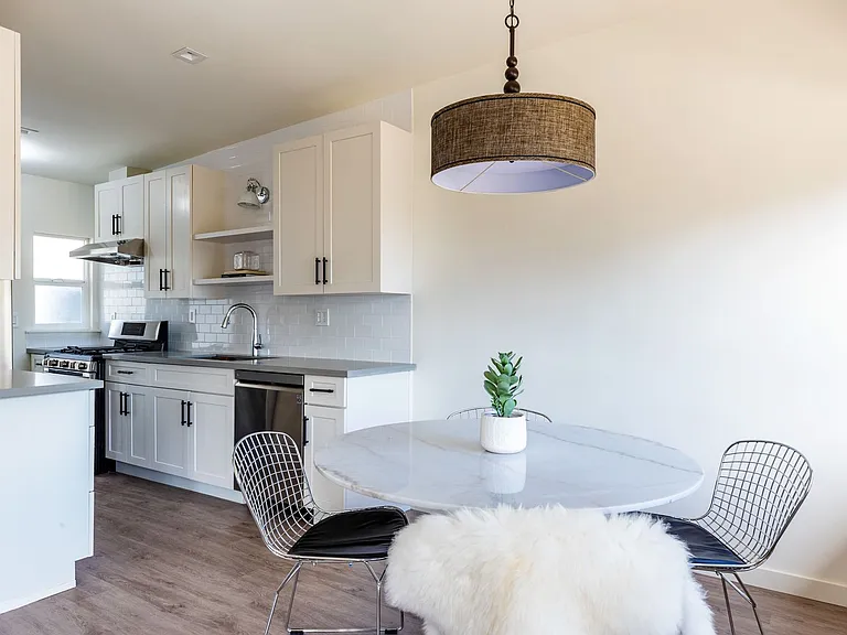 6453 Sycamore Meadows Dr — Photo 4