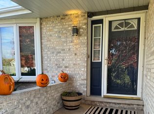 16315 S Westwood Dr, Lockport, IL 60441