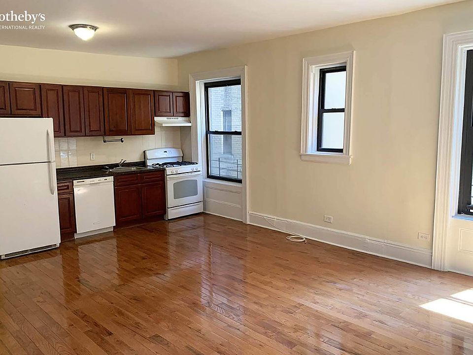 1st image of 300 W 107th St APT 3C
