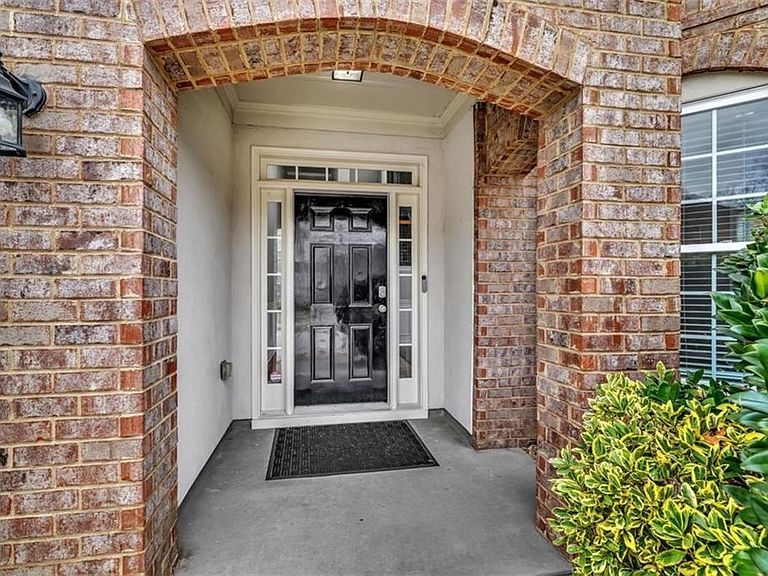 Listing photo 4
