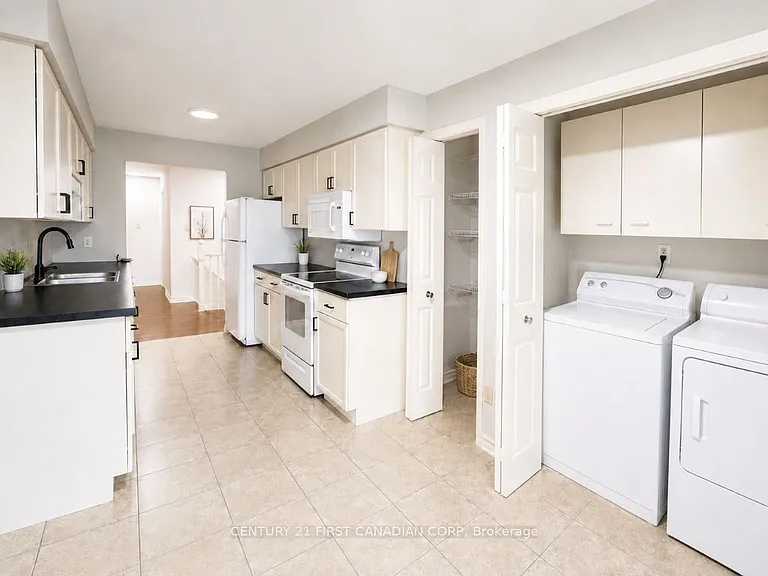 1500 Richmond St #40 — Photo 5