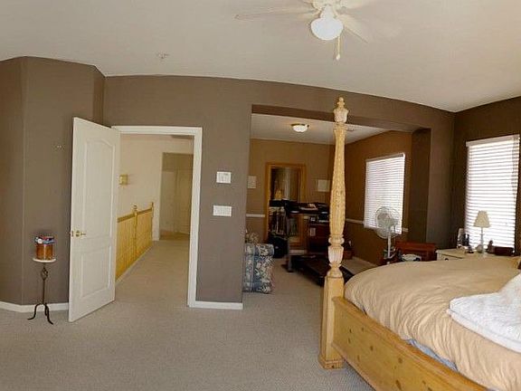 Master Bedroom w/Retreat