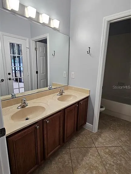 317 E Blue Water Edge Dr — Photo 14
