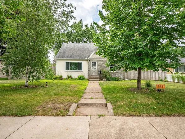 143 Frost St W, South Saint Paul, MN 55075