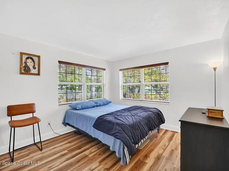 1514 Elm Ter — Photo 13