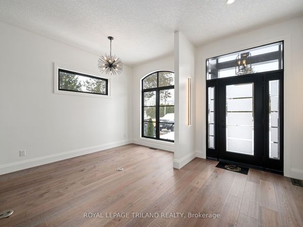 30 Gill Rd, Lambton Shores, ON N0M 1T0