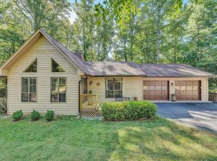 400 W Beaver Dam Ct, Goodview, VA 24095