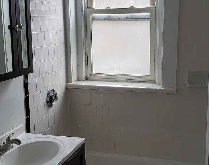 241 Freeman St #10 — Photo 14