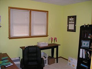 4th image of 621 W Thomas Ave