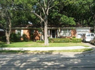 925 Glenda Dr, Bedford, TX 76022