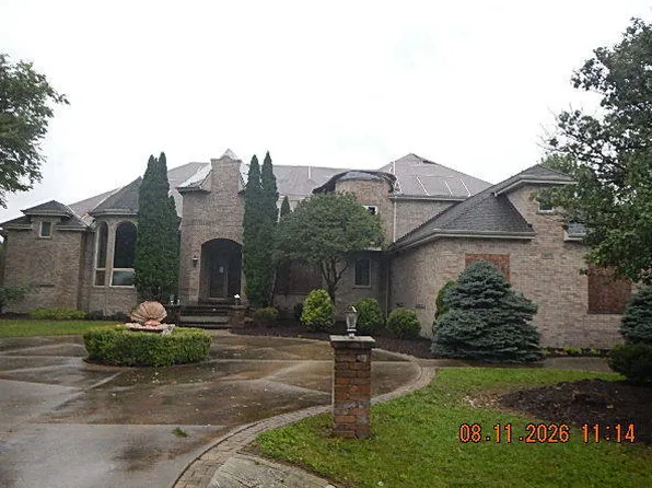 1071 Country Ln, Bourbonnais, IL 60914
