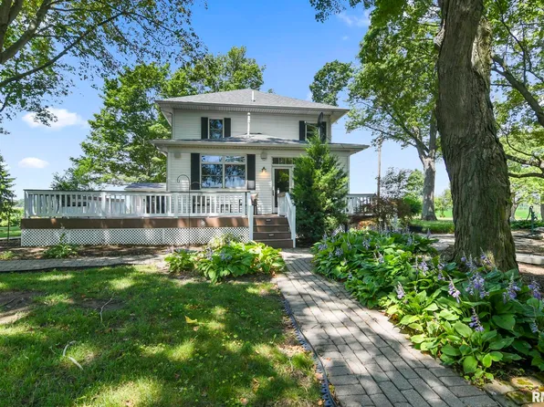 24599 Hackman Rd, Athens, IL 62613