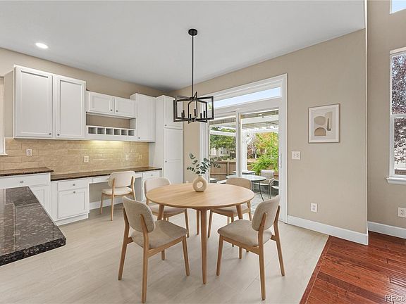 4th image of 10202 Nickolas Ave