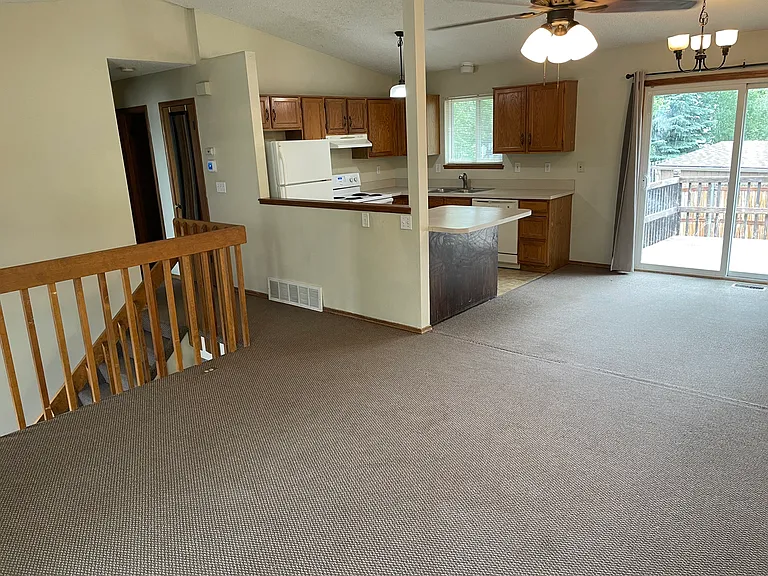 1515 Tealwood Ct — Photo 3