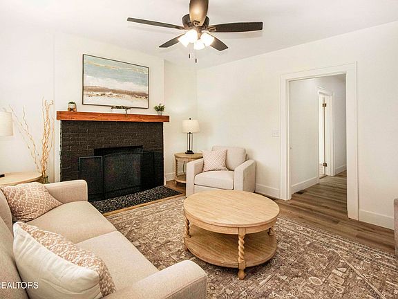 3rd image of 4610 Green Rd