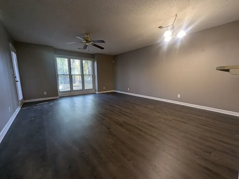 5021 Seven Pine Cir — Photo 7