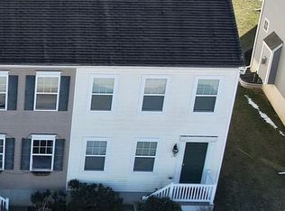 128 Honeysuckle Dr, Marietta, PA 17547