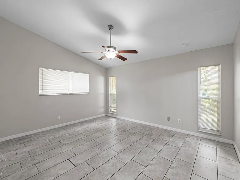 1206 Baldwin Pl — Photo 17