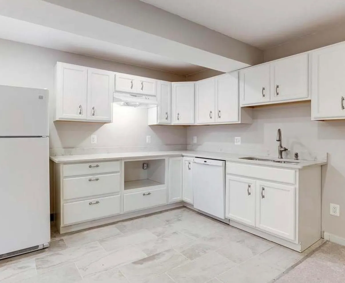 2 bed, 1400 sqft, $1,850 — Photo 2