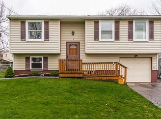 9 Kerr Ave, Rochester, NY 14606