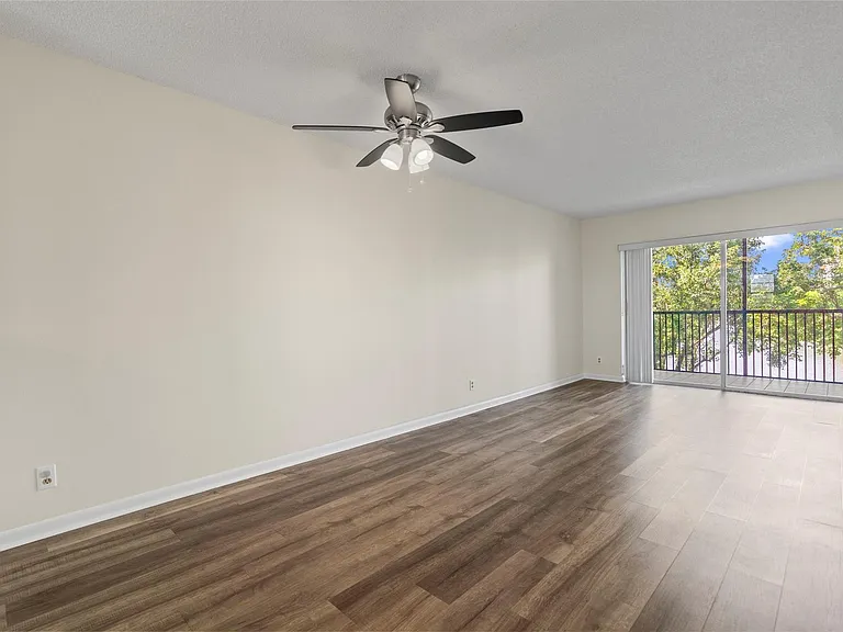 2226 N Cypress Bend Dr #308 — Photo 13