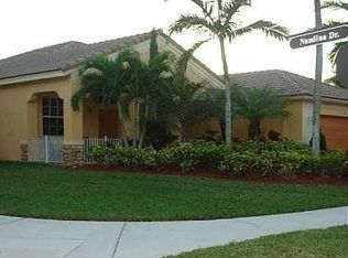 712 Sunflower Cir, Weston, FL 33327