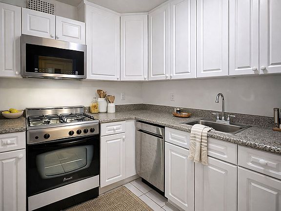 4th image of 100-25 Queens Blvd #5G